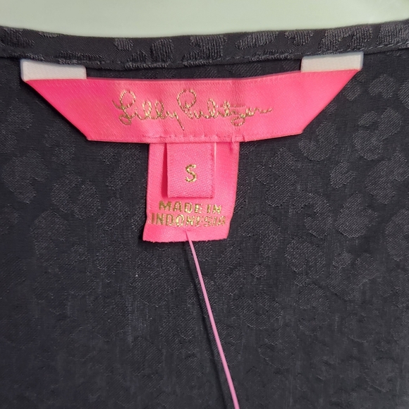 Lilly Pulitzer Hensley Top Blouse Leopard Jacquard Small Black Whimsigoth NWT - Picture 4 of 10